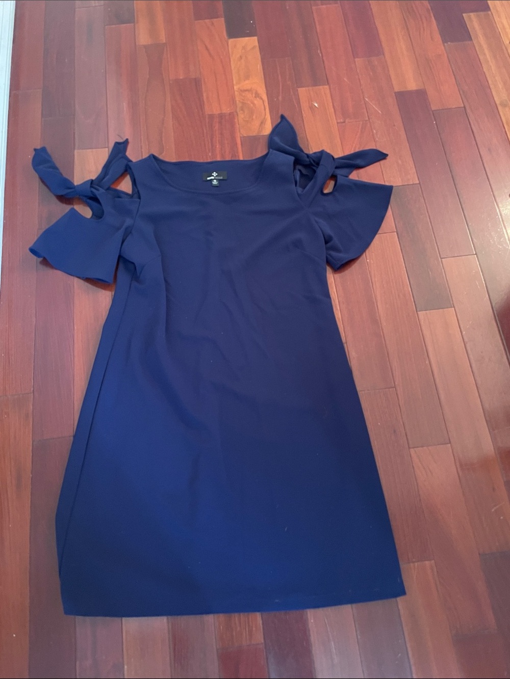 Ronni Nicole Navy Cold-Shoulder Tie-Accent Midi Dress